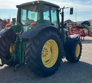 Trattore agricolo John Deere 6420